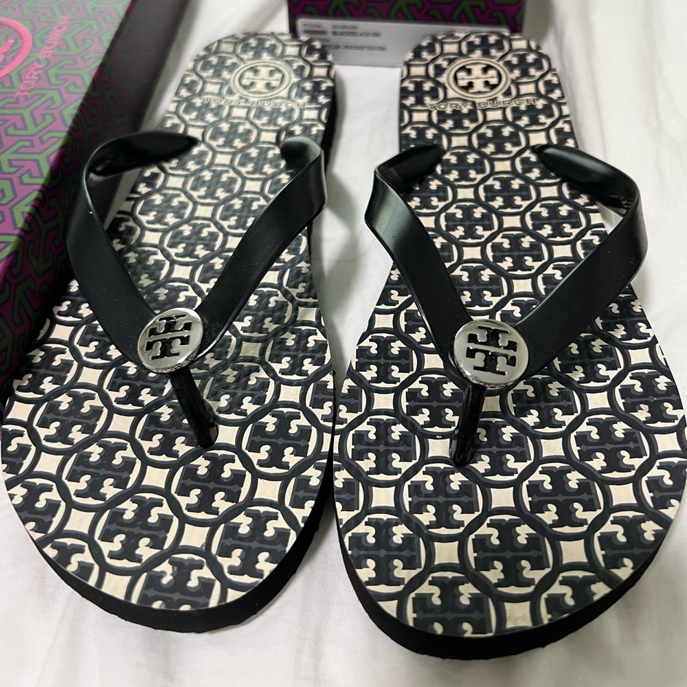 Tory Burch flip flop
